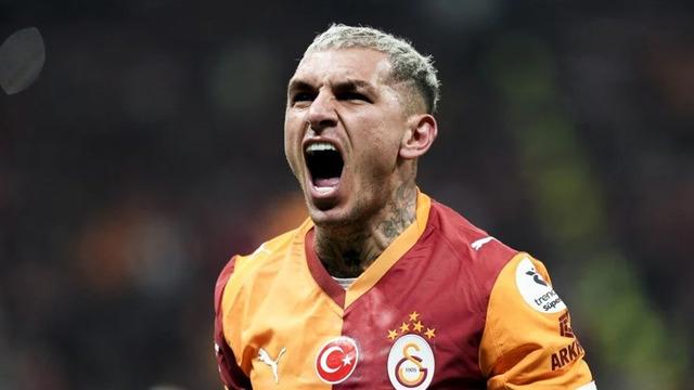 Lucas Torreira transferi